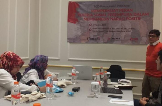 Memahami Narasi di Sekitar Kita