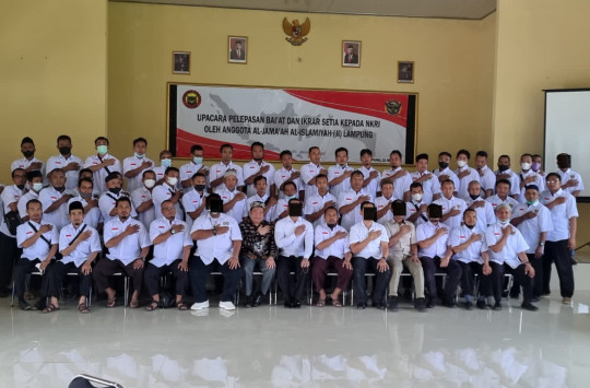 120 Anggota Jamaah Islamiyah Lampung Ikrar Setia NKRI: Sebuah Contoh Collective Disengagement